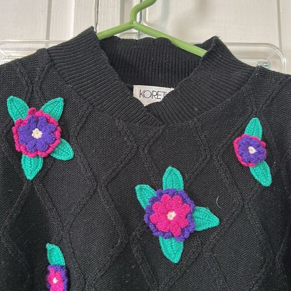 VIntage Koret black sweater with crochet applique - Size M - Picture 5 of 6